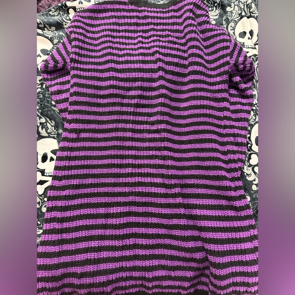 Hot topic striped cardigan🖤💜 - Picture 2 of 4
